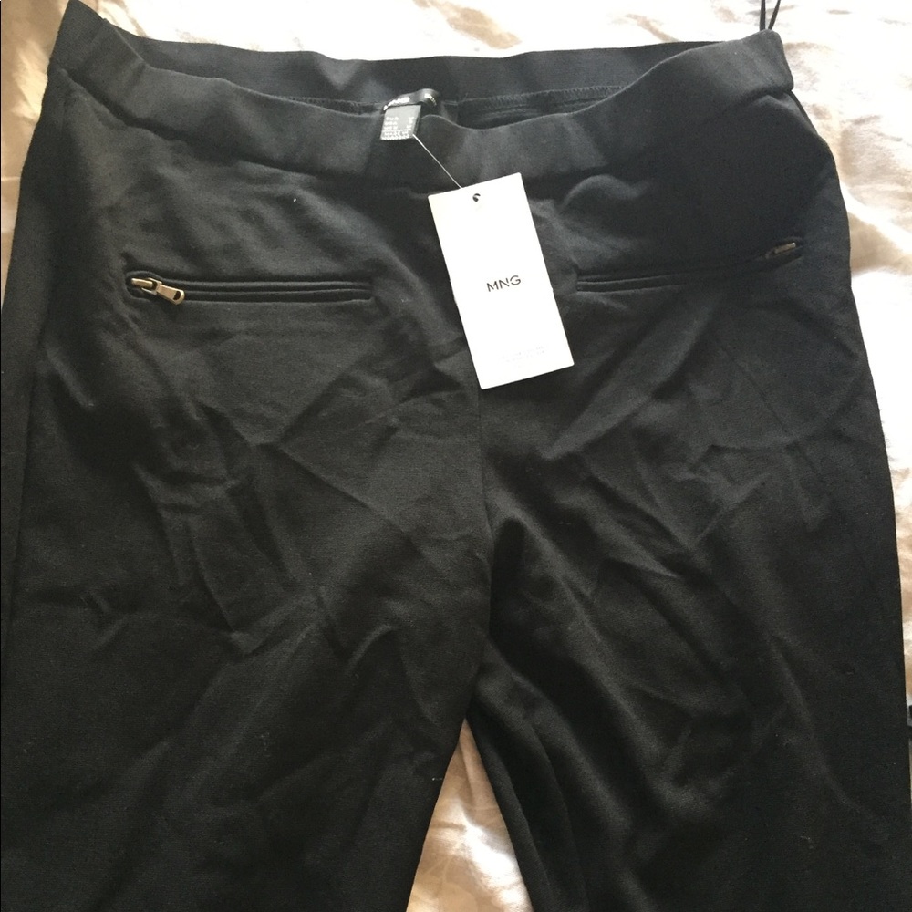 Black leggings